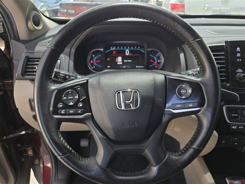 Used 2021 Honda Pilot Touring image 14