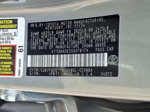 Used 2025 Toyota Camry LE FWD image 25