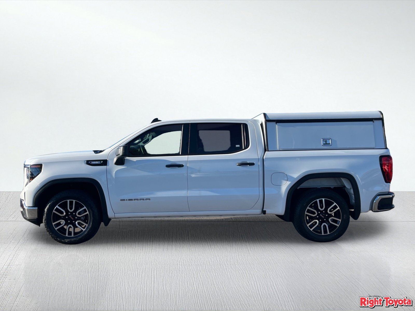 Used 2026 GMC Sierra 1500 Pro w/ Pro Value Package RWD image 3