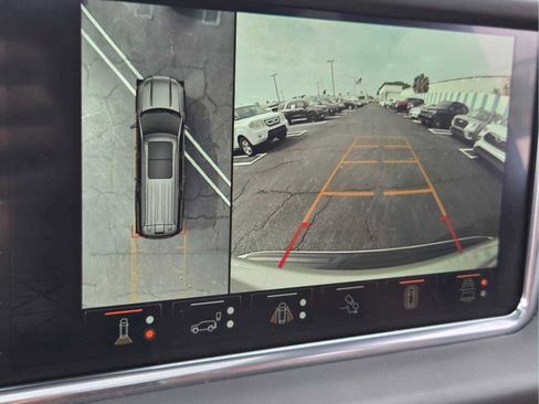 Used 2024 GMC Yukon Denali Ultimate AWD/4WD image 30