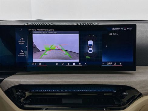 Used 2025 BMW 330i xDrive Sedan w/ Convenience Package image 14