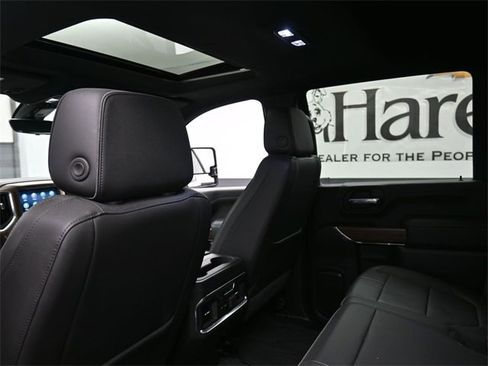 Used 2022 Chevrolet Silverado 3500 High Country w/ Z71 Off-Road Package image 18