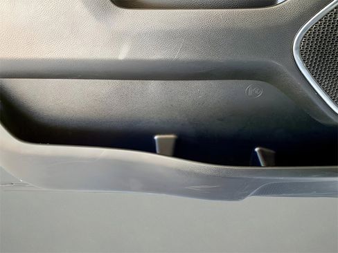 Used 2024 RAM 1500 Laramie image 15