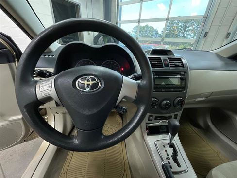 Used 2012 Toyota Corolla LE image 13