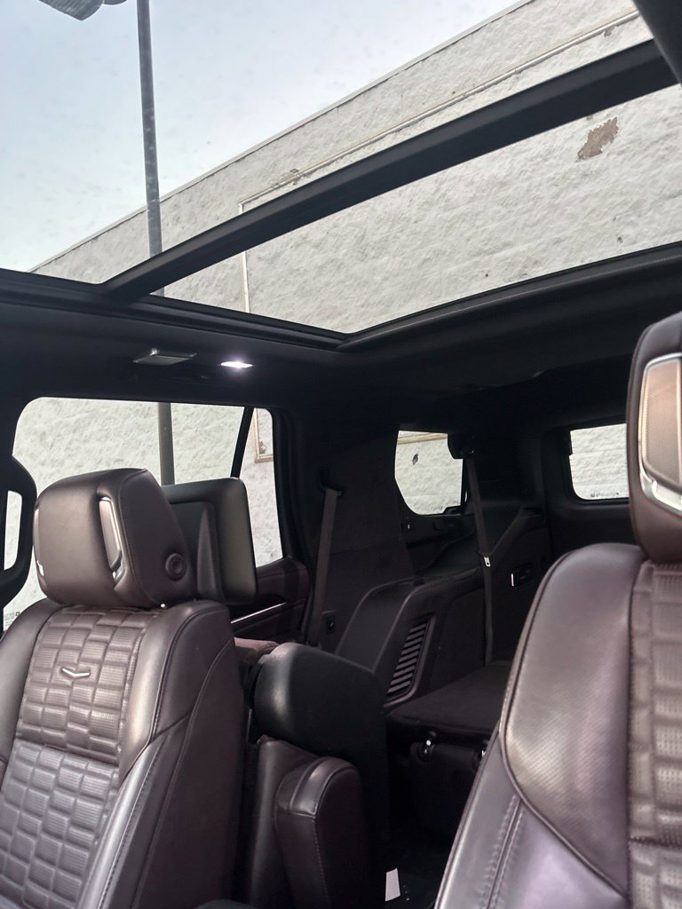 Used 2022 Cadillac Escalade Sport Platinum RWD image 8