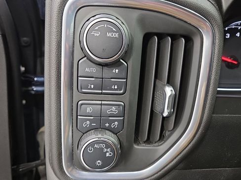 Used 2021 Chevrolet Silverado 1500 LT Trail Boss w/ Bed Protection Package image 27