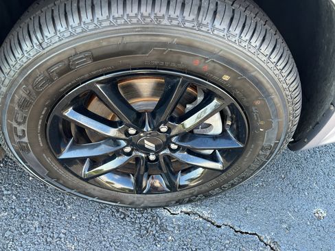Used 2020 Dodge Grand Caravan GT FWD image 20