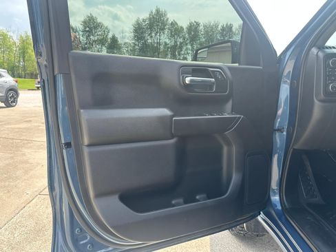 Used 2024 Chevrolet Silverado 1500 Custom Trail Boss AWD/4WD image 11
