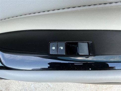 Used 2013 Lexus GS 350 AWD w/ Luxury Pkg w/Cold Weather Pkg image 33
