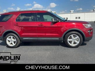 Used 2019 Ford Explorer XLT w/ Equipment Group 202A FWD video 2