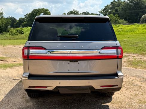 Used 2020 Lincoln Navigator Reserve w/ Equipment Group 201A Reserve RWD image 4