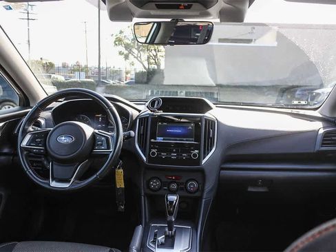 Used 2019 Subaru Crosstrek 2.0i Premium image 18