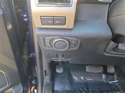Used 2019 Ford F250 Lariat w/ Lariat Value Package image 20