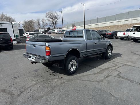 Used 1998 Toyota Tacoma 4x4 Xtracab V6 image 5