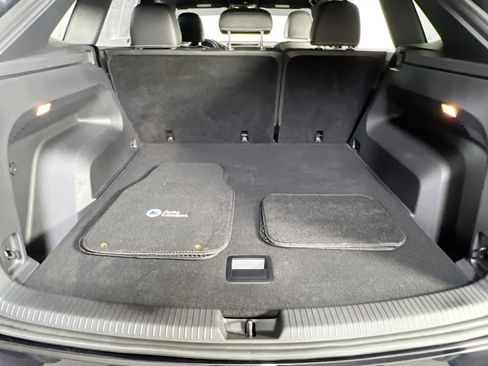 Used 2023 Volkswagen Atlas Cross Sport SEL R-Line image 26