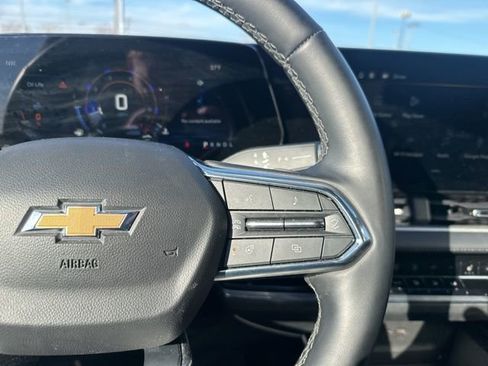 Used 2025 Chevrolet Equinox LT FWD image 20