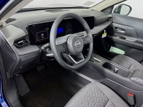 New 2026 Nissan Kicks SV AWD/4WD image 8