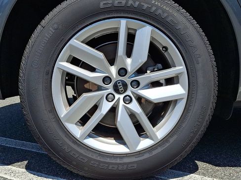 Certified 2023 Audi Q5 2.0T Premium w/ Convenience Package AWD/4WD image 11