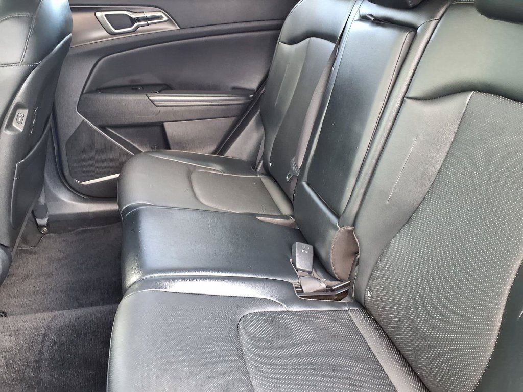Certified 2024 Kia Sportage EX FWD image 12