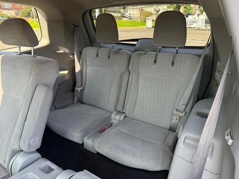 Used 2011 Toyota Highlander 2WD image 17