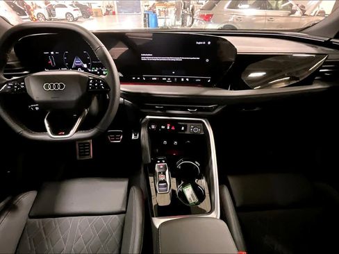 New 2025 Audi SQ5 Premium Plus image 5