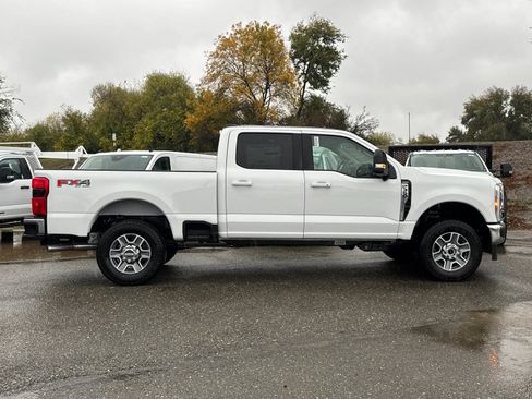 New 2026 Ford F350 Lariat w/ FX4 Off-Road Package image 2