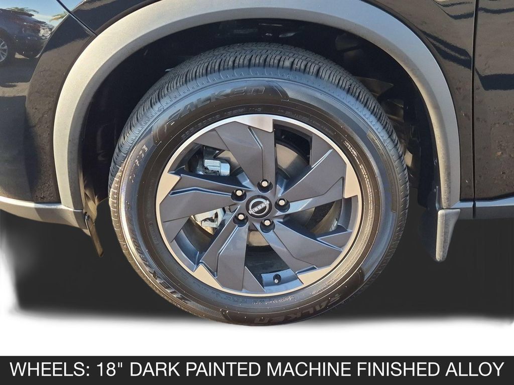 Certified 2026 Nissan Rogue SV FWD image 11