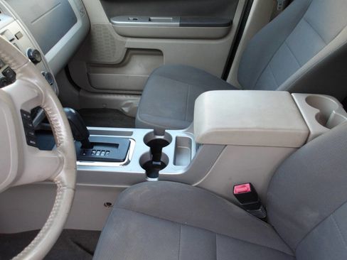 Used 2009 Ford Escape XLT AWD/4WD image 19