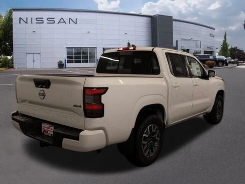 New 2026 Nissan Frontier SV w/ SV Convenience Package AWD/4WD image 3
