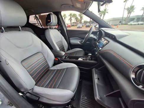 Certified 2023 Nissan Kicks SR w/ SR Premium Package FWD image 32