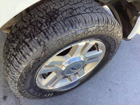 Used 2006 Ford F150 STX image 21