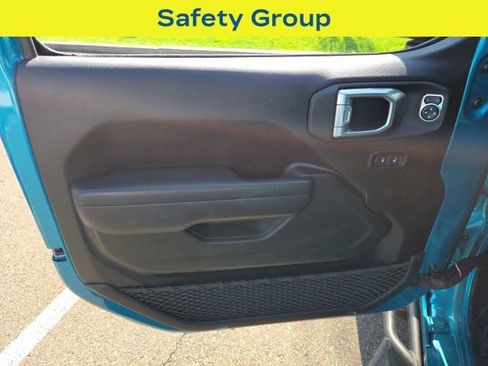 Used 2024 Jeep Wrangler Unlimited w/ Convenience Group image 7