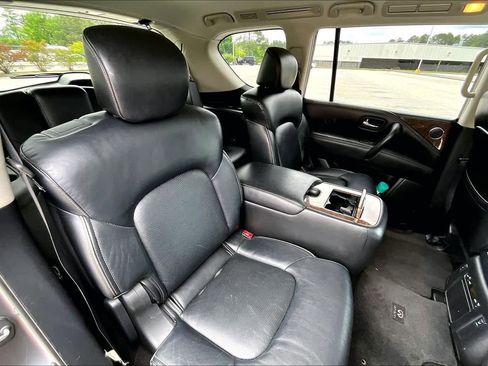Used 2015 INFINITI QX80 4WD w/ Theater Package image 20