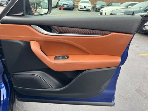 Used 2022 Maserati Levante GT image 32