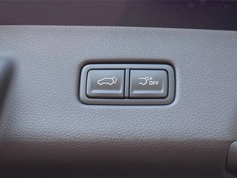 New 2026 Kia Carnival EX image 18