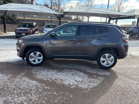 Used 2021 Jeep Compass Latitude image 5
