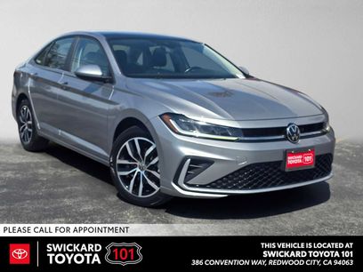 Used 2025 Volkswagen Jetta SE