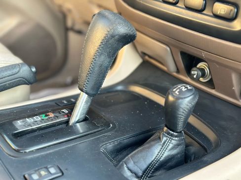 Used 1998 Toyota Land Cruiser image 13