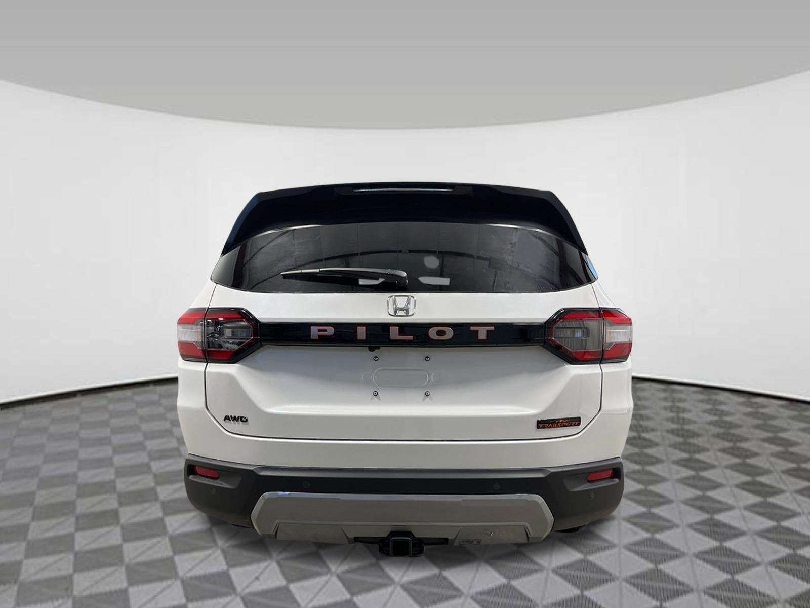 New 2026 Honda Pilot TrailSport image 5
