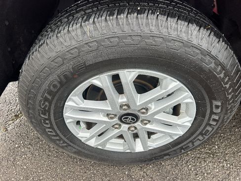 Used 2025 Toyota Tundra SR5 w/ SR5 Convenience Package RWD image 8
