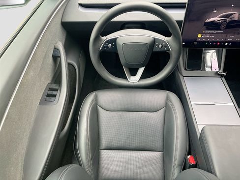 Used 2025 Tesla Model 3 Long Range RWD image 21