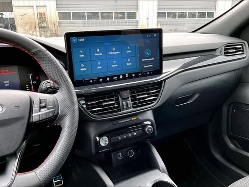 Used 2023 Ford Escape ST-Line w/ Tech Pack #1 image 7