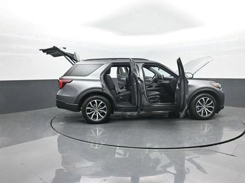 New 2026 Ford Explorer ST-Line RWD image 37