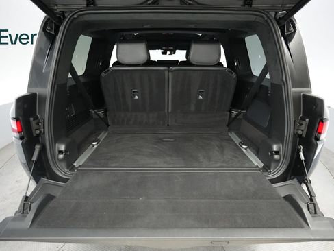 Used 2025 Rivian R1S Adventure Dual AWD/4WD image 8