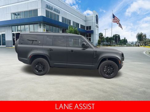Used 2023 Land Rover Defender 130 SE AWD/4WD image 11