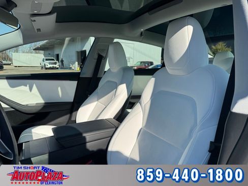 Used 2025 Tesla Model 3 Long Range image 19