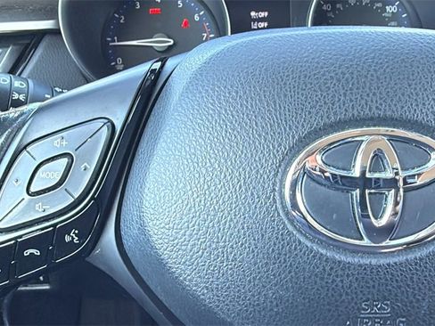 Used 2021 Toyota C-HR Limited image 21