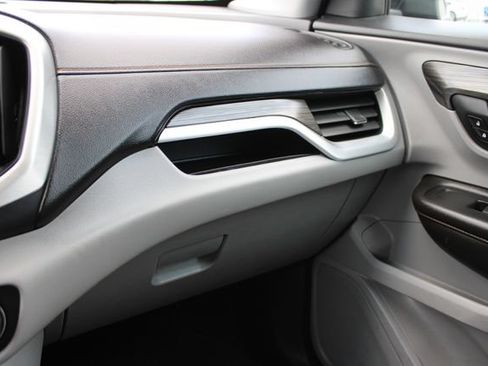 Used 2020 GMC Terrain SLT FWD image 19