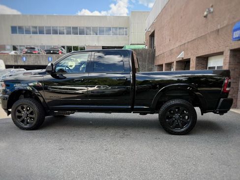 Used 2019 RAM 2500 Laramie w/ Night Edition AWD/4WD image 10