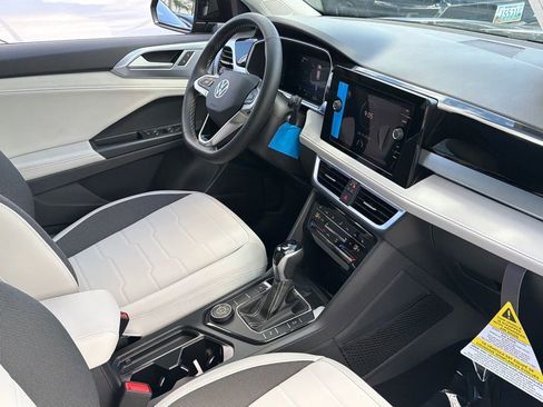 New 2026 Volkswagen Taos SE AWD/4WD image 7